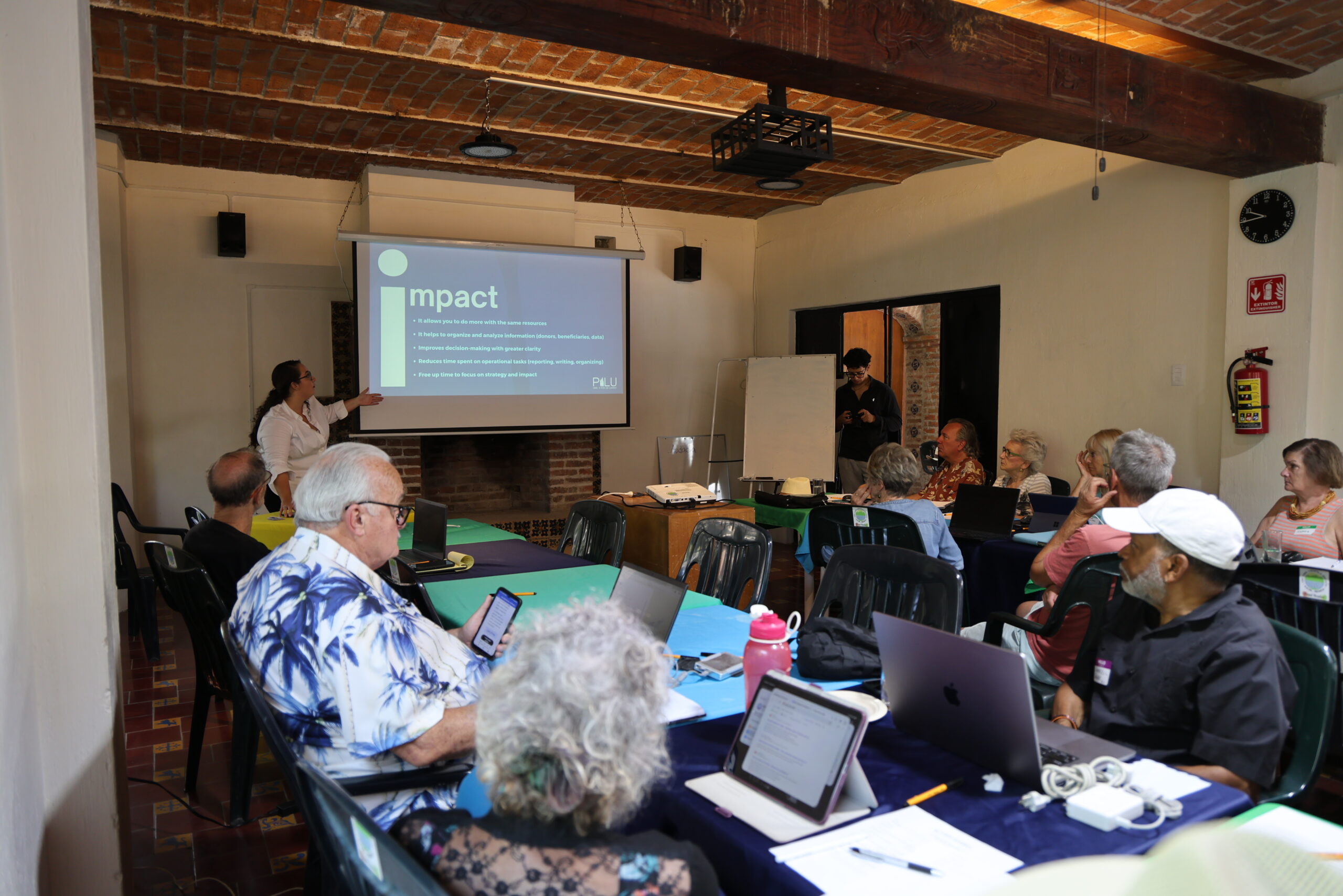 AI for Non Profits — Lago Alianza × PILU.mx